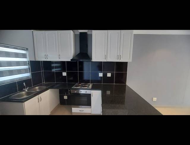 2 BEDROOM APARTMENT FOR SALE IN UMHLANGA RIDGE